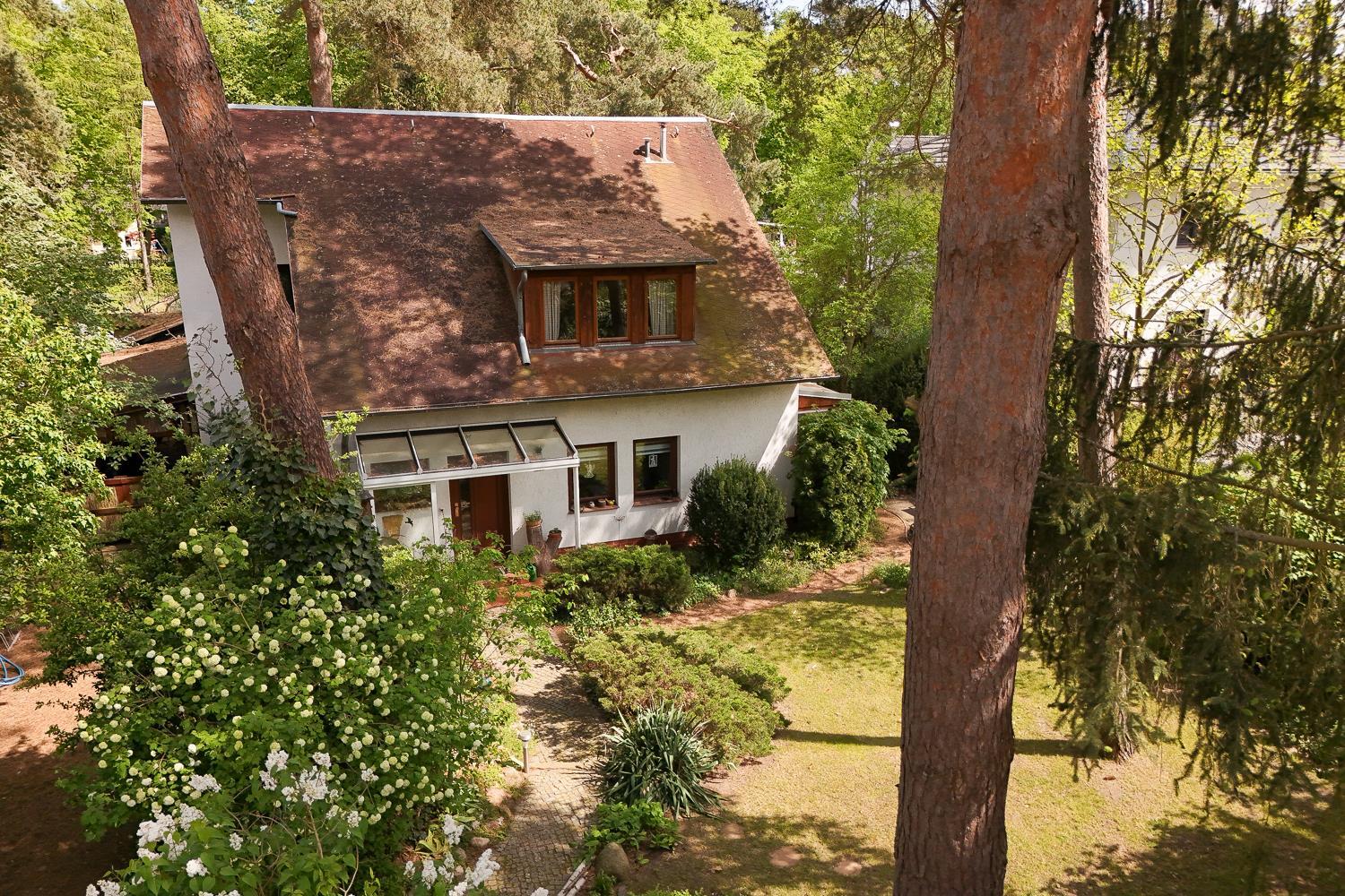 EINFAMILIENHAUS in Michendorf - RESERVIERT - Generationen- oder Einfamilienhaus mit romantischem Waldgarten
